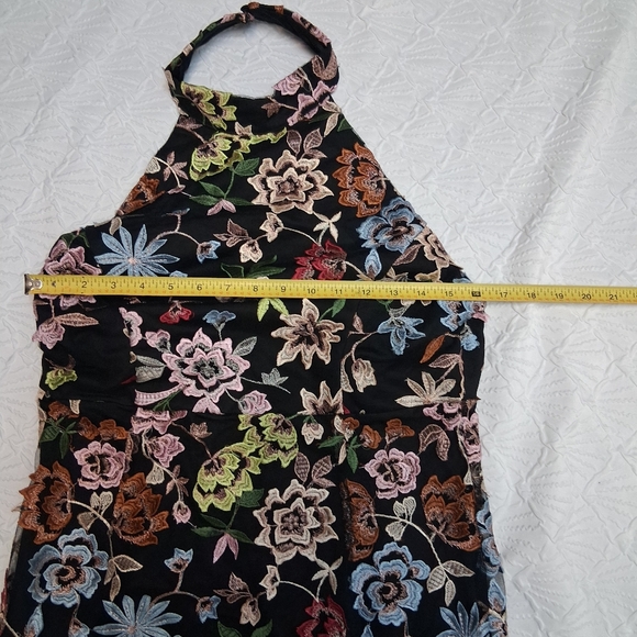 Lulu's Black Floral Backless Maxi Dress Size L - Picture 12 of 16